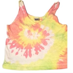 Jr's vintage med crop tank